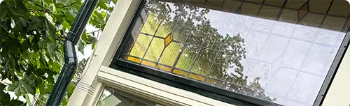 Geïsoleerd glas-in-lood bovenraam